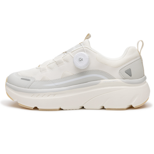 아키클래식 운동화, 하루 만에 가격 변동 보여준 타이밍